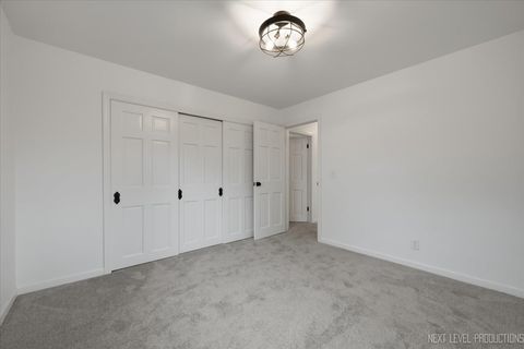 Tiny photo for 123 N Rosedale Avenue, Aurora, IL 60506 (MLS # 12574458)