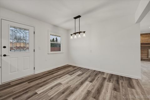 Tiny photo for 123 N Rosedale Avenue, Aurora, IL 60506 (MLS # 12574458)