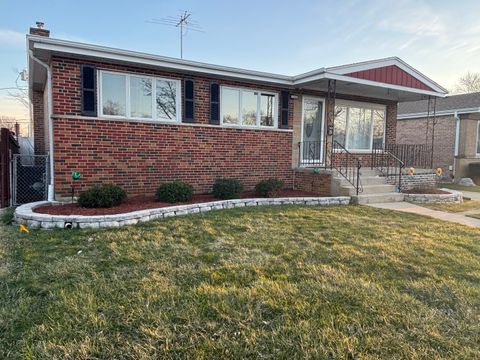 Tiny photo for 256 Maple Avenue, South Chicago Heights, IL 60411 (MLS # 12603167)