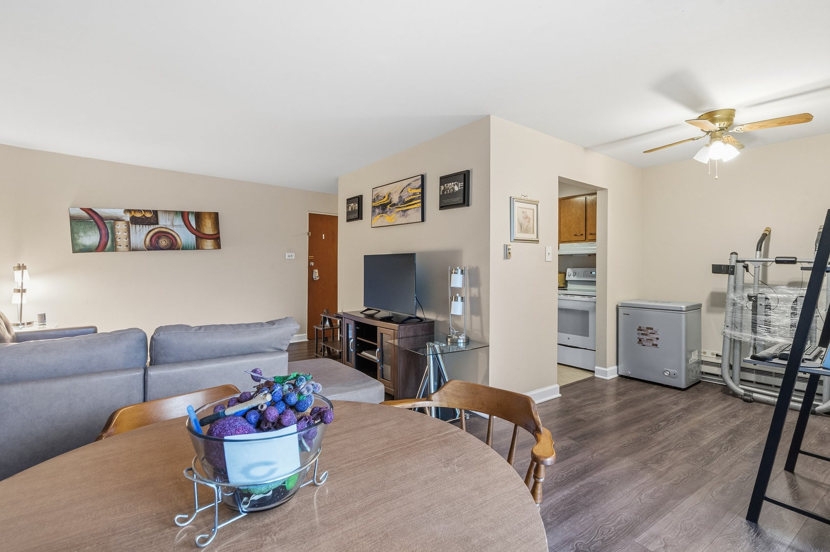 9725 S Keeler Avenue 6-209