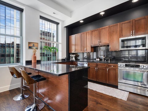 Tiny photo for 165 N Canal Street #1412, Chicago, IL 60606 (MLS # 12797392)