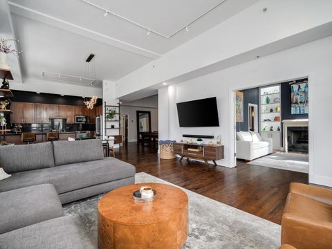 Tiny photo for 165 N Canal Street #1412, Chicago, IL 60606 (MLS # 12797392)