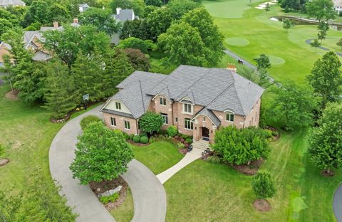 33 Aburdour Court North Barrington IL 60010