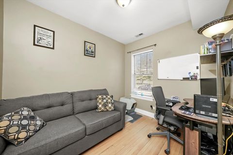 Tiny photo for 7404 N Oakley Avenue #1, Chicago, IL 60645 (MLS # 12610544)