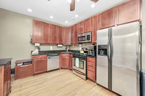Tiny photo for 7404 N Oakley Avenue #1, Chicago, IL 60645 (MLS # 12610544)