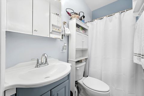 Tiny photo for 7404 N Oakley Avenue #1, Chicago, IL 60645 (MLS # 12610544)