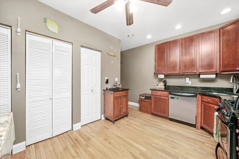Tiny photo for 7404 N Oakley Avenue #1, Chicago, IL 60645 (MLS # 12610544)