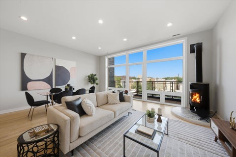 Tiny photo for 934 N California Avenue #4N, Chicago, IL 60622 (MLS # 12744834)