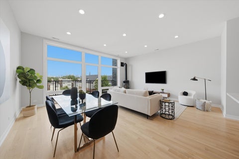 Tiny photo for 934 N California Avenue #4N, Chicago, IL 60622 (MLS # 12744834)