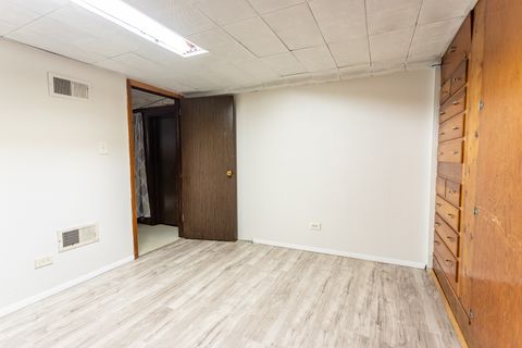 Tiny photo for 8191 S Kildare Avenue, Chicago, IL 60652 (MLS # 12516033)