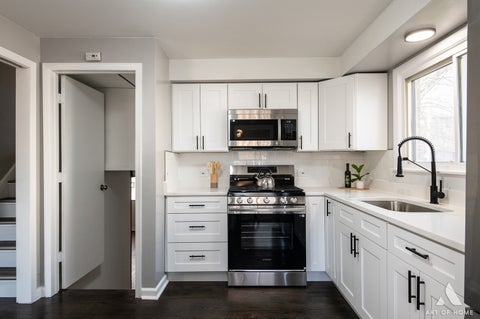 Tiny photo for 14024 S Saginaw Avenue S, Burnham, IL 60633 (MLS # 12757994)