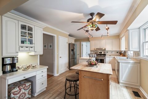 Tiny photo for 1059 W Chatham Drive, Palatine, IL 60067 (MLS # 12643957)