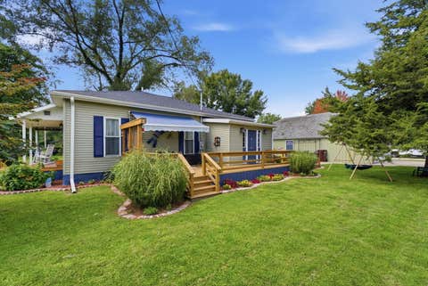 Photo of 503 SW 2nd Street, Aledo, IL 61231 (MLS # 12738289)