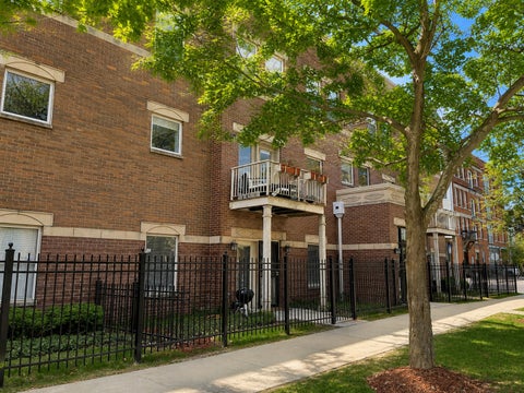 Tiny photo for 803 E 41ST Street #1B, Chicago, IL 60653 (MLS # 12719543)
