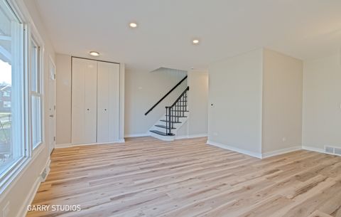 Tiny photo for 264 Bay Street, Wood Dale, IL 60191 (MLS # 12542915)