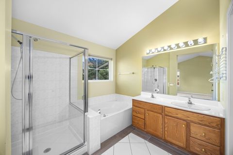 Tiny photo for 119 Tanglewood Drive #119, Glen Ellyn, IL 60137 (MLS # 12505190)