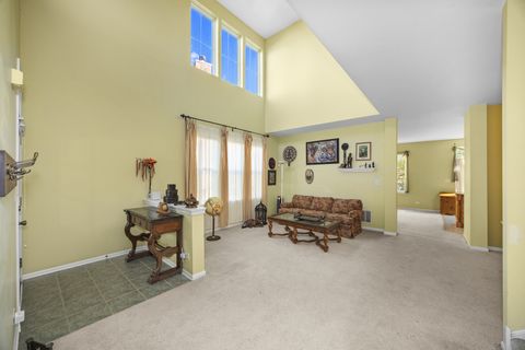 Tiny photo for 119 Tanglewood Drive #119, Glen Ellyn, IL 60137 (MLS # 12505190)