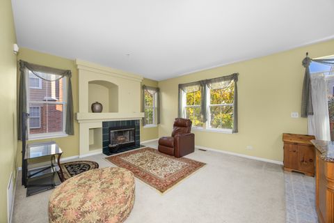 Tiny photo for 119 Tanglewood Drive #119, Glen Ellyn, IL 60137 (MLS # 12505190)