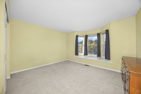 Tiny photo for 119 Tanglewood Drive #119, Glen Ellyn, IL 60137 (MLS # 12505190)