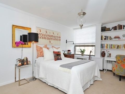 Tiny photo for 1255 N SANDBURG Terrace #806E, Chicago, IL 60610 (MLS # 12588025)