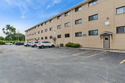 Tiny photo for 9654 Nottingham Avenue #1A, Chicago Ridge, IL 60415 (MLS # 12670433)