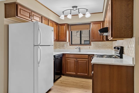 Tiny photo for 9654 Nottingham Avenue #1A, Chicago Ridge, IL 60415 (MLS # 12670433)