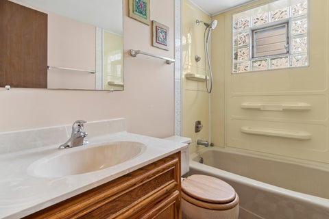 Tiny photo for 9654 Nottingham Avenue #1A, Chicago Ridge, IL 60415 (MLS # 12670433)