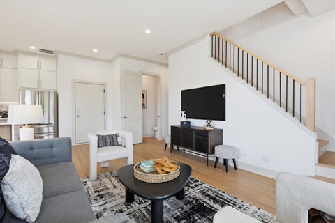 Tiny photo for 6414 N Francisco Avenue #202, Chicago, IL 60645 (MLS # 12743382)