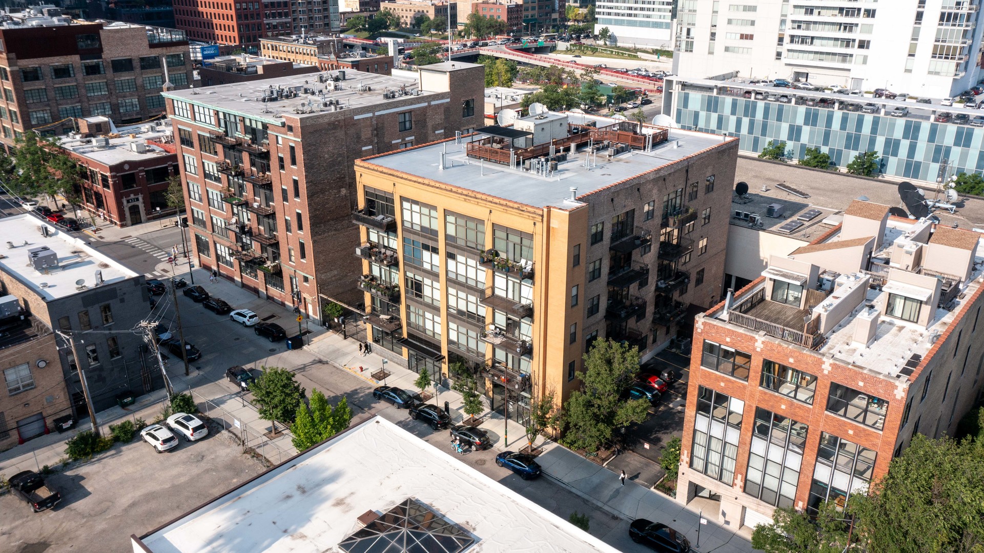 23 N Green Street 206