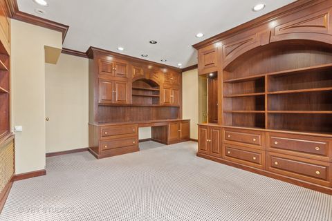 Tiny photo for 220 E WALTON Place #9W, Chicago, IL 60611 (MLS # 12607479)