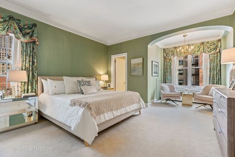 Tiny photo for 220 E WALTON Place #9W, Chicago, IL 60611 (MLS # 12607479)