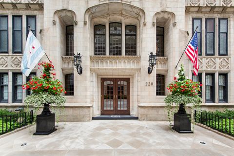 Tiny photo for 220 E WALTON Place #9W, Chicago, IL 60611 (MLS # 12607479)