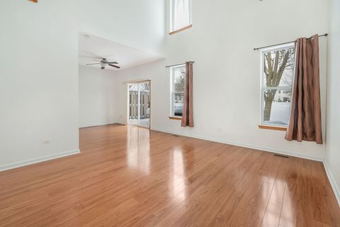 Tiny photo for 1529 Keystone Court, Elgin, IL 60120 (MLS # 12527436)