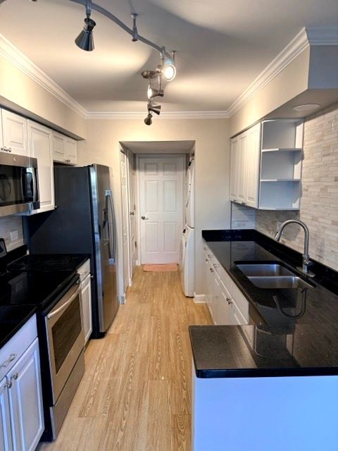 Tiny photo for 1108 N Knollwood Drive, Palatine, IL 60067 (MLS # 12536034)