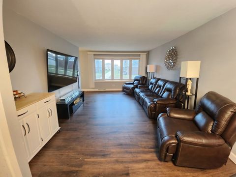 Tiny photo for 456 Duck Lane, Wood Dale, IL 60191 (MLS # 12544849)