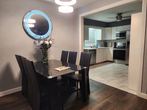 Tiny photo for 456 Duck Lane, Wood Dale, IL 60191 (MLS # 12544849)