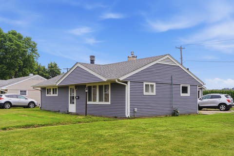 Photo of 605 W 20TH Street, Rock Falls, IL 61071 (MLS # 12712568)
