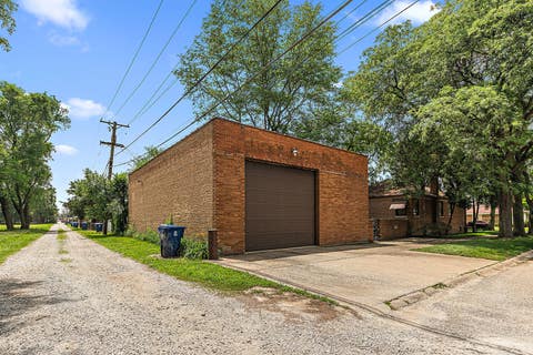 Tiny photo for 14401 S Hoxie Avenue, Burnham, IL 60633 (MLS # 12692667)