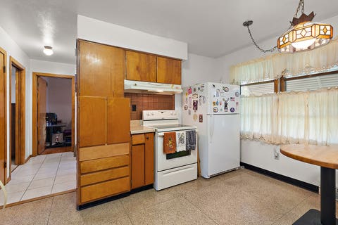 Tiny photo for 14401 S Hoxie Avenue, Burnham, IL 60633 (MLS # 12692667)