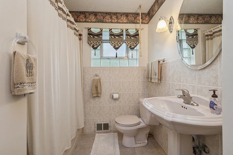 Tiny photo for 14401 S Hoxie Avenue, Burnham, IL 60633 (MLS # 12692667)