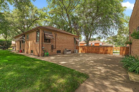 Tiny photo for 14401 S Hoxie Avenue, Burnham, IL 60633 (MLS # 12692667)