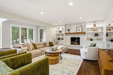 Tiny photo for 11 Princeton Road, Hinsdale, IL 60521 (MLS # 12620619)