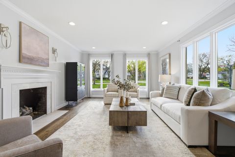 Tiny photo for 11 Princeton Road, Hinsdale, IL 60521 (MLS # 12620619)