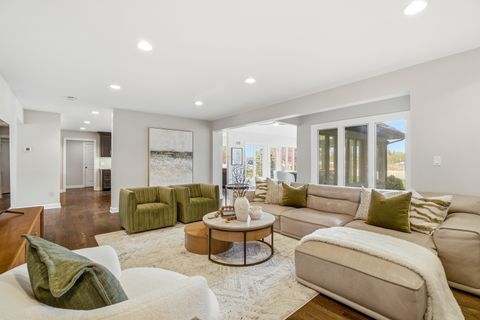 Tiny photo for 11 Princeton Road, Hinsdale, IL 60521 (MLS # 12620619)