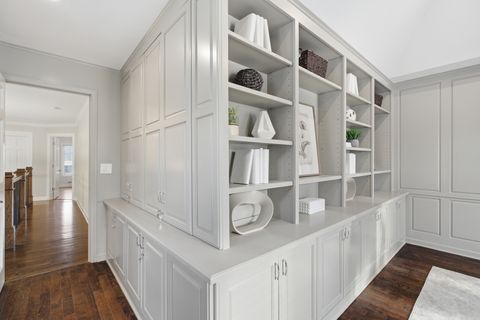 Tiny photo for 11 Princeton Road, Hinsdale, IL 60521 (MLS # 12620619)