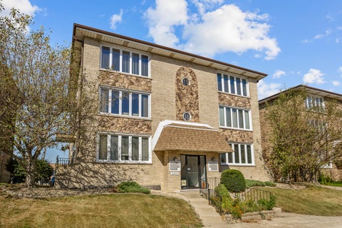 Photo of 6244 S Newland Avenue #3S, Chicago, IL 60638 (MLS # 12751204)