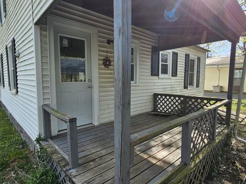 Tiny photo for 415 E Johnson Street, Fairfield, IL 62837 (MLS # 12625548)