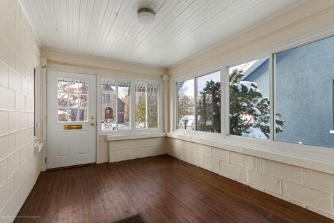 Tiny photo for 3107 S Wenonah Avenue, Berwyn, IL 60402 (MLS # 12485535)