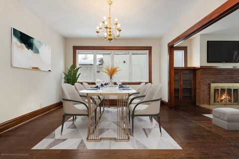 Tiny photo for 3107 S Wenonah Avenue, Berwyn, IL 60402 (MLS # 12485535)