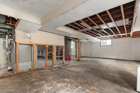 Tiny photo for 3107 S Wenonah Avenue, Berwyn, IL 60402 (MLS # 12485535)